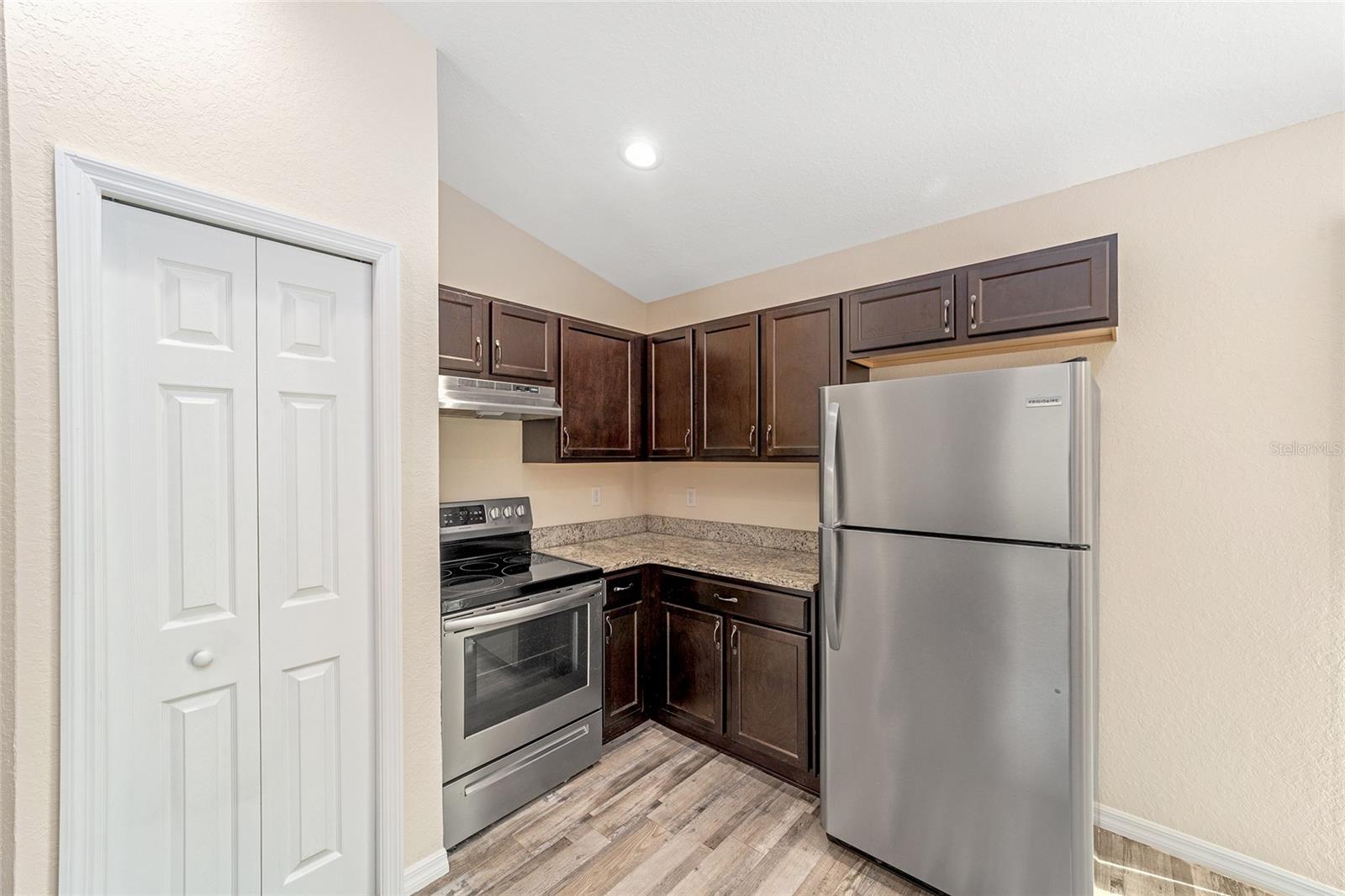 MARION OAKS - Residential