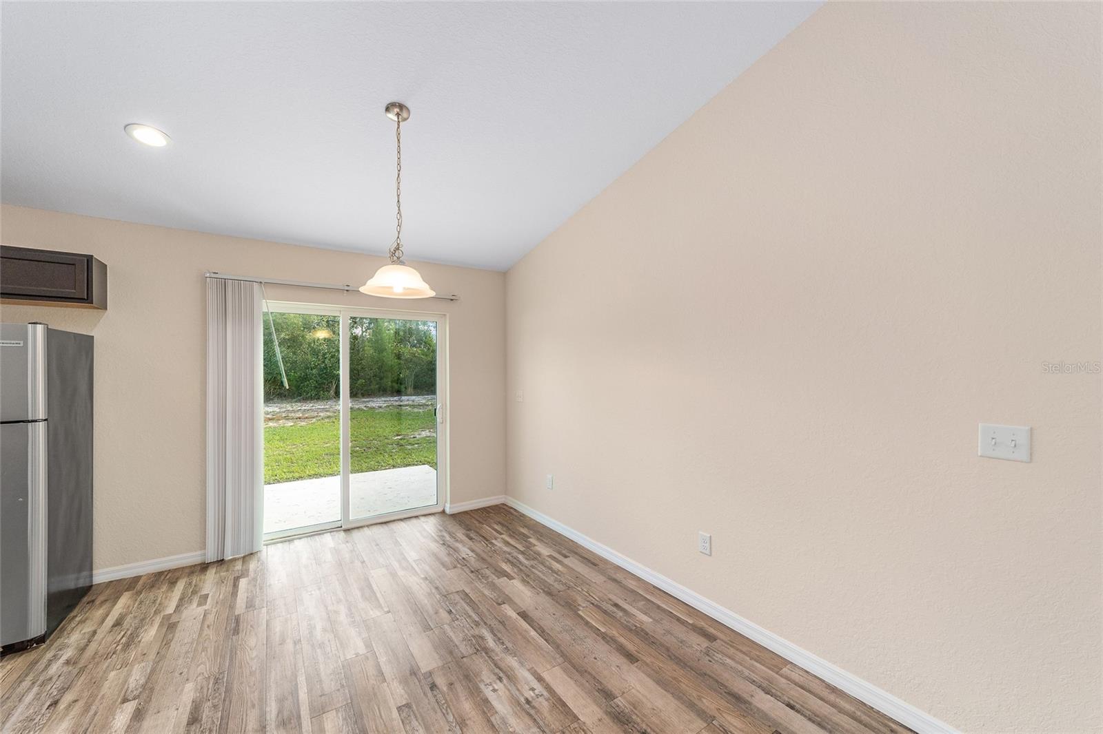 MARION OAKS - Residential