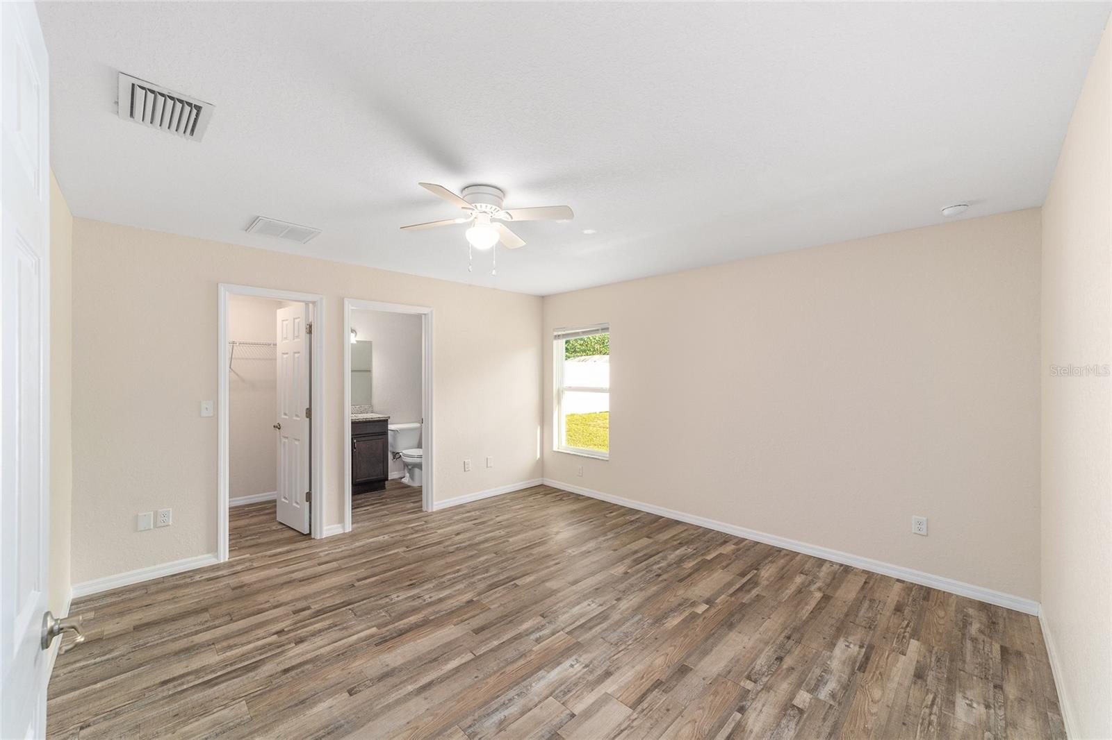 MARION OAKS - Residential