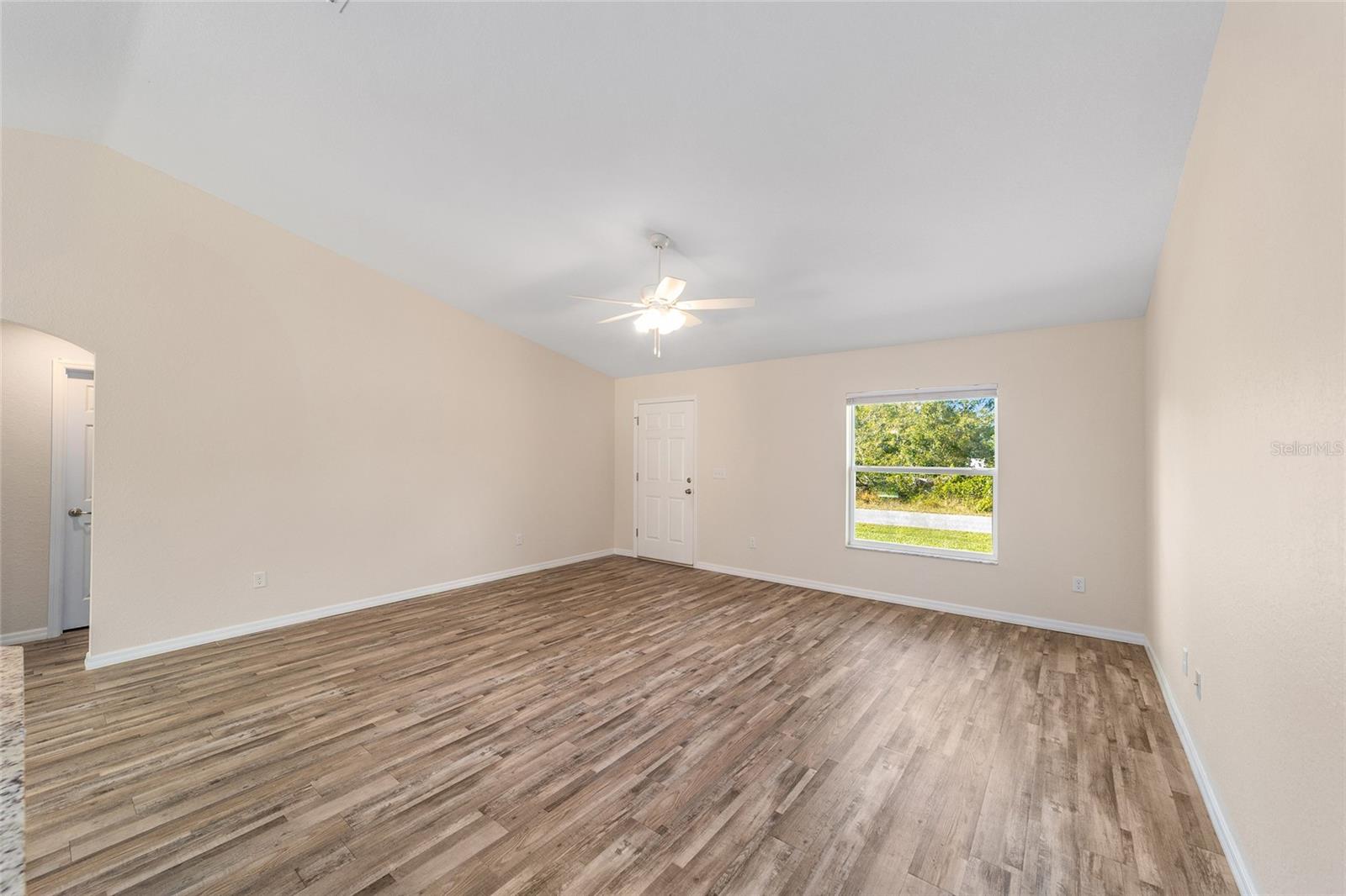 MARION OAKS - Residential