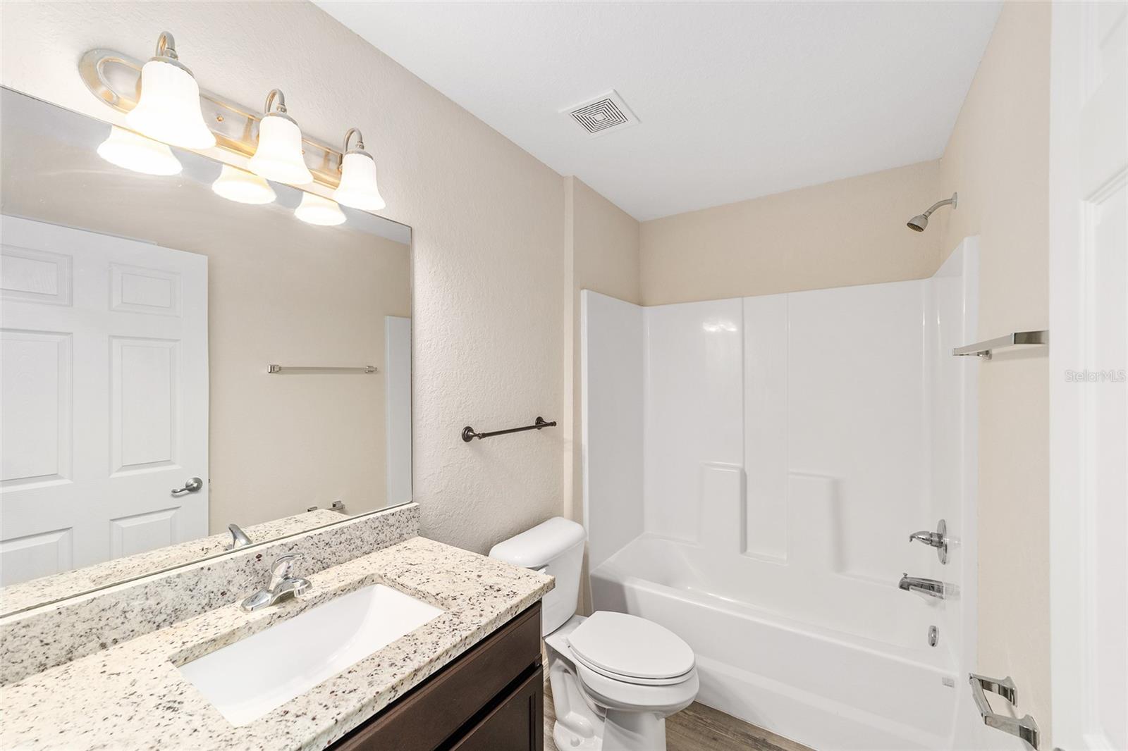 MARION OAKS - Residential