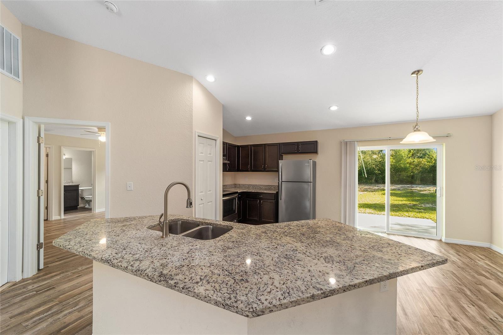 MARION OAKS - Residential