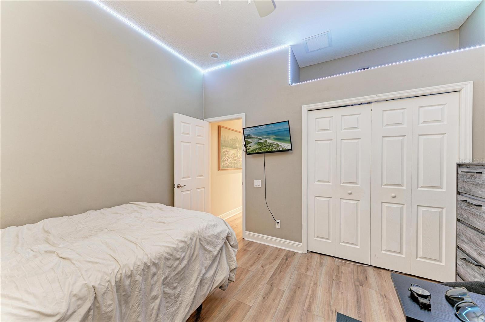 MILL CREEK VII - Residential