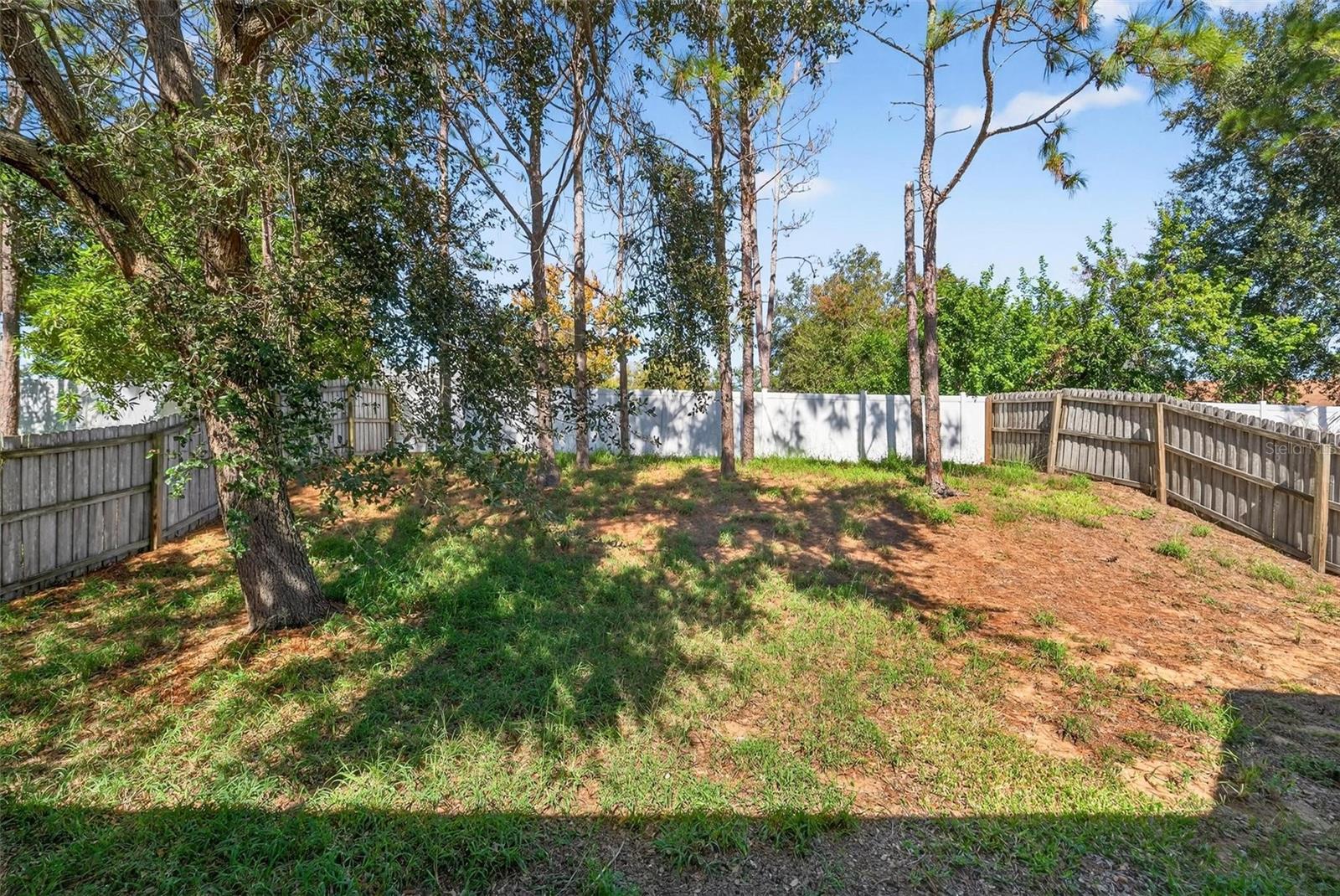 TAVARES PINES AT LAKE SAUNDERS PH 02 - Residential