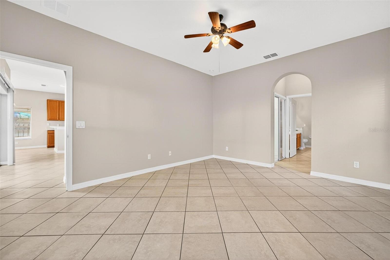 TAVARES PINES AT LAKE SAUNDERS PH 02 - Residential