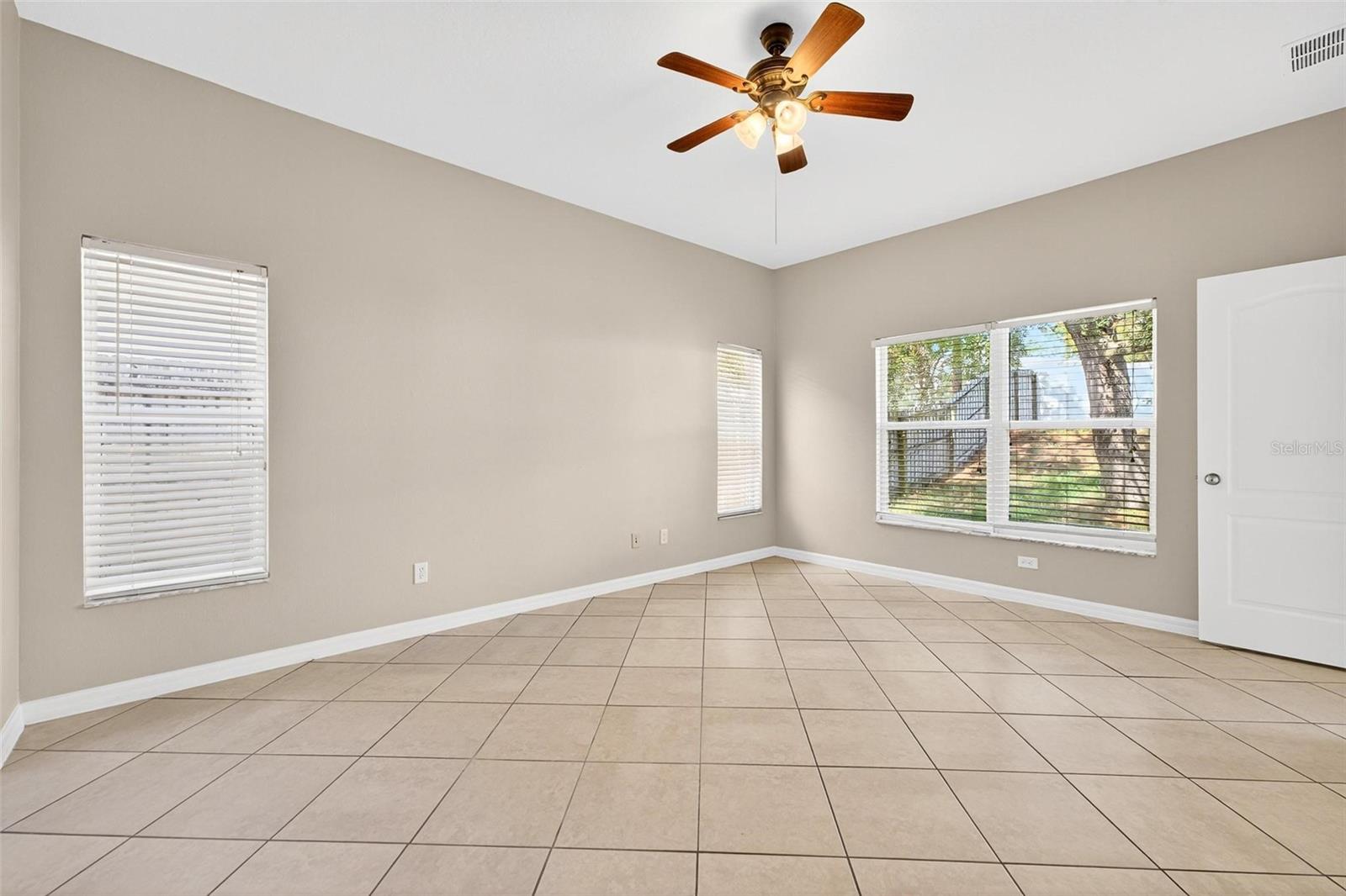 TAVARES PINES AT LAKE SAUNDERS PH 02 - Residential