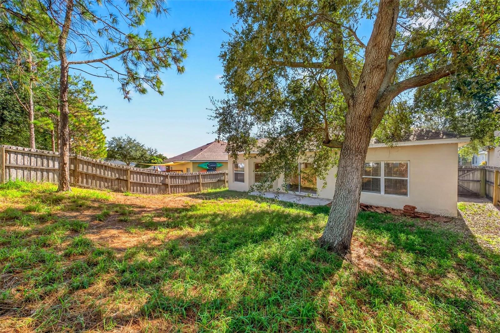 TAVARES PINES AT LAKE SAUNDERS PH 02 - Residential