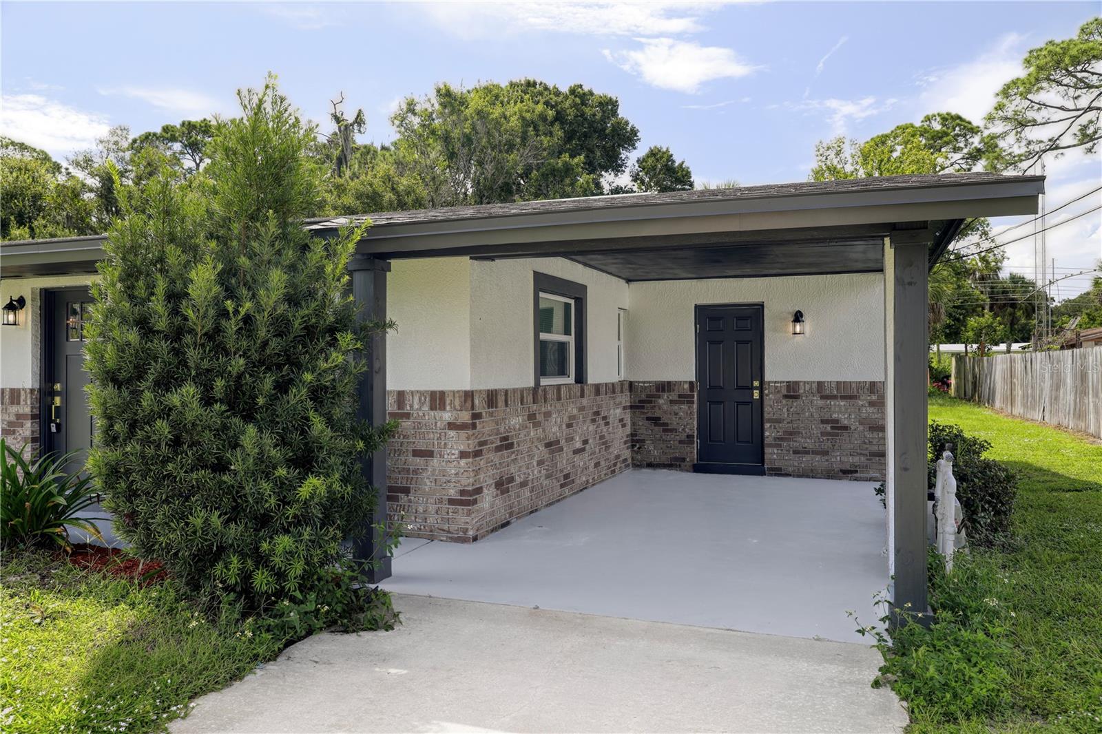 1021 REVILLA LN