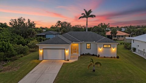 Photo of 3302 Palm Dr, Punta Gorda, FL 33950 (MLS # C7515914)