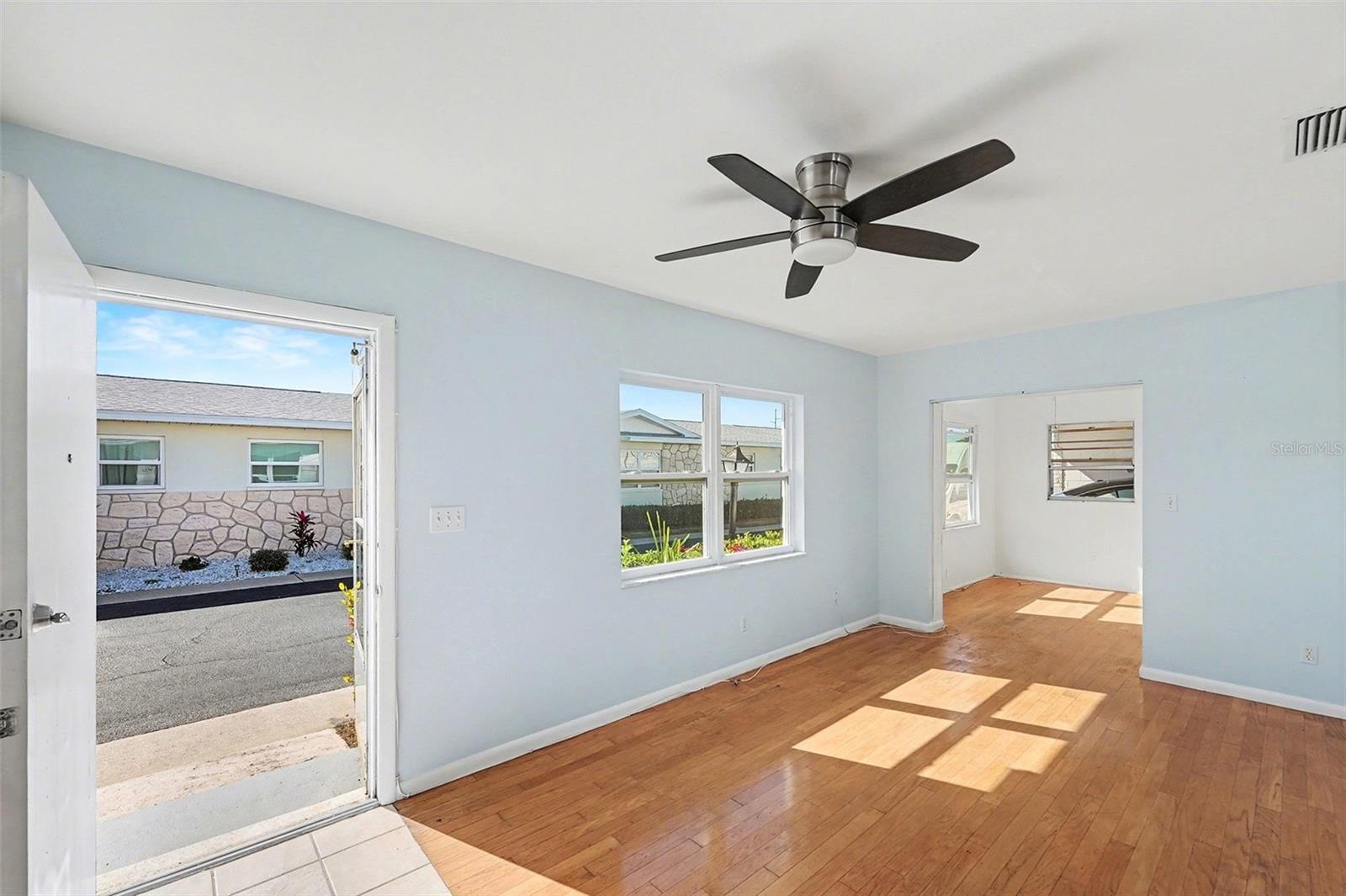 SEMINOLE HILL VILLAS - Residential