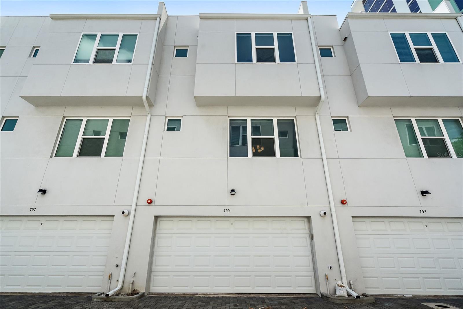 755 CALLA TERRACE N
