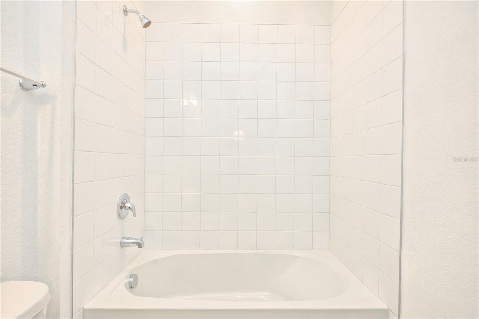WESLYN PARK PH 1 - Residential Lease