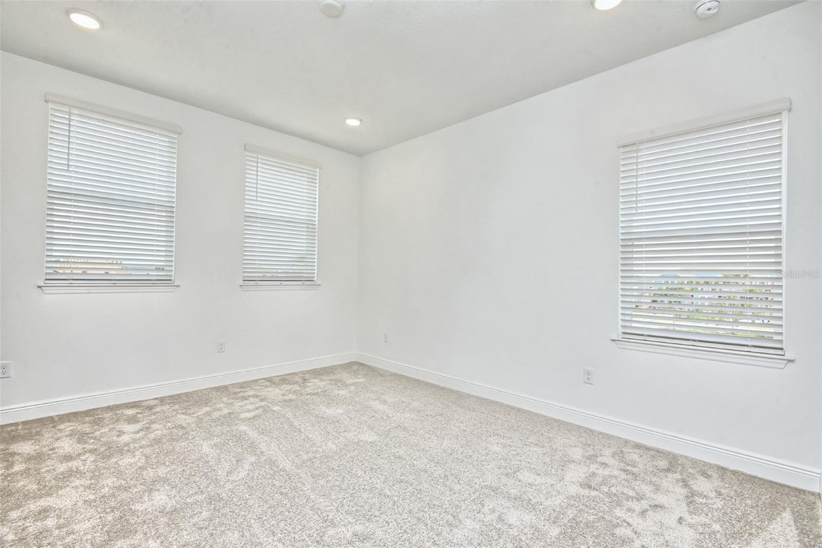 WESLYN PARK PH 1 - Residential Lease