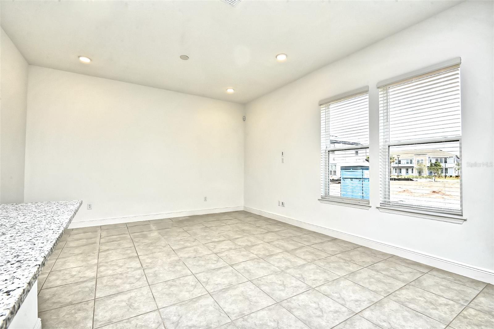WESLYN PARK PH 1 - Residential Lease