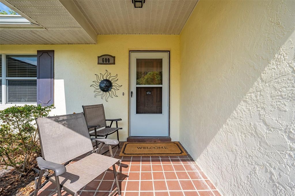 Photo of 600 Wisconsin Avenue, Saint Cloud, FL 34769 (MLS # S5139758)