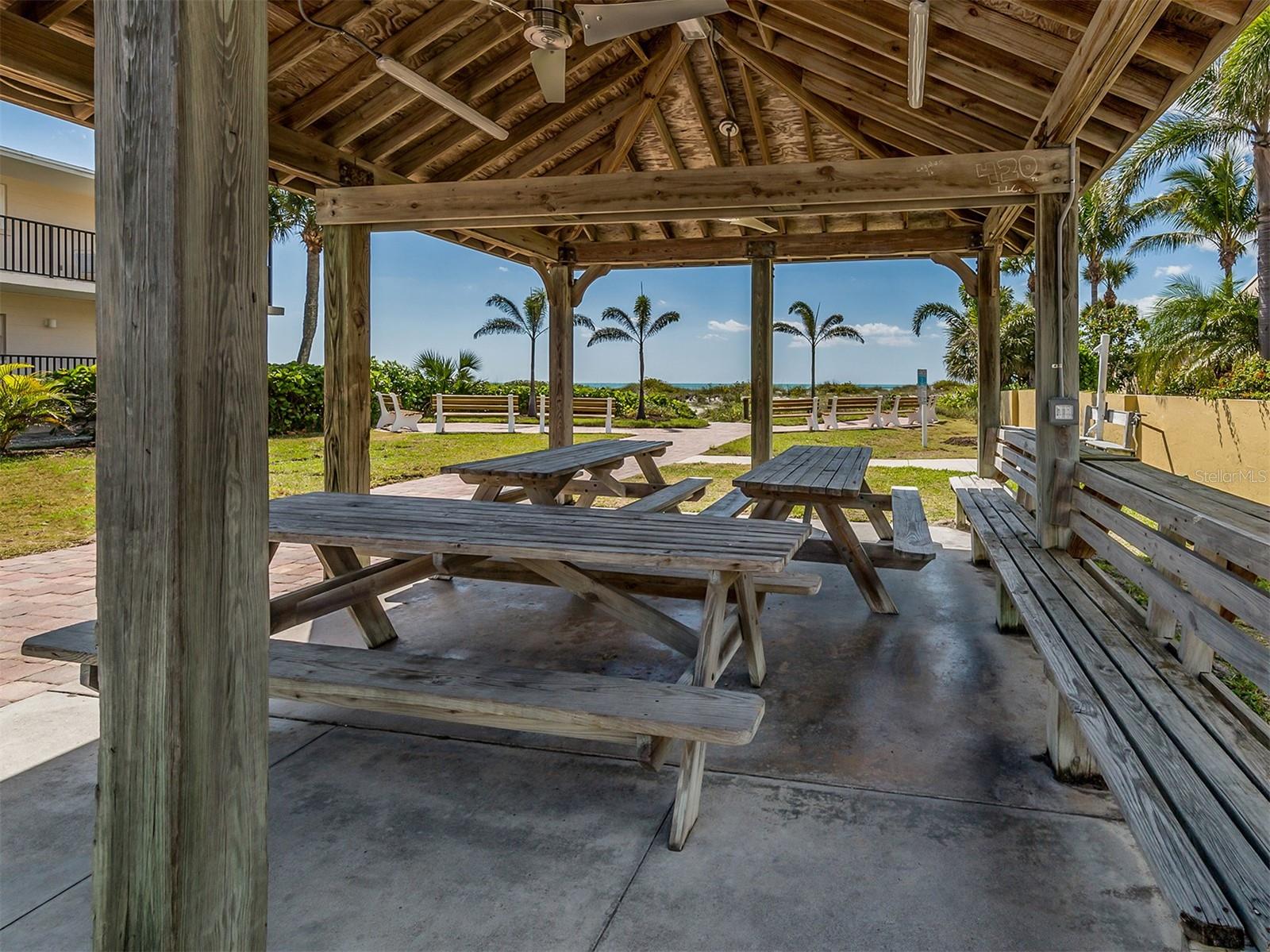 SPADARO GROVE - Residential