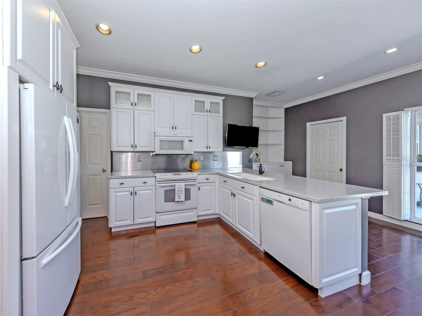 SPADARO GROVE - Residential