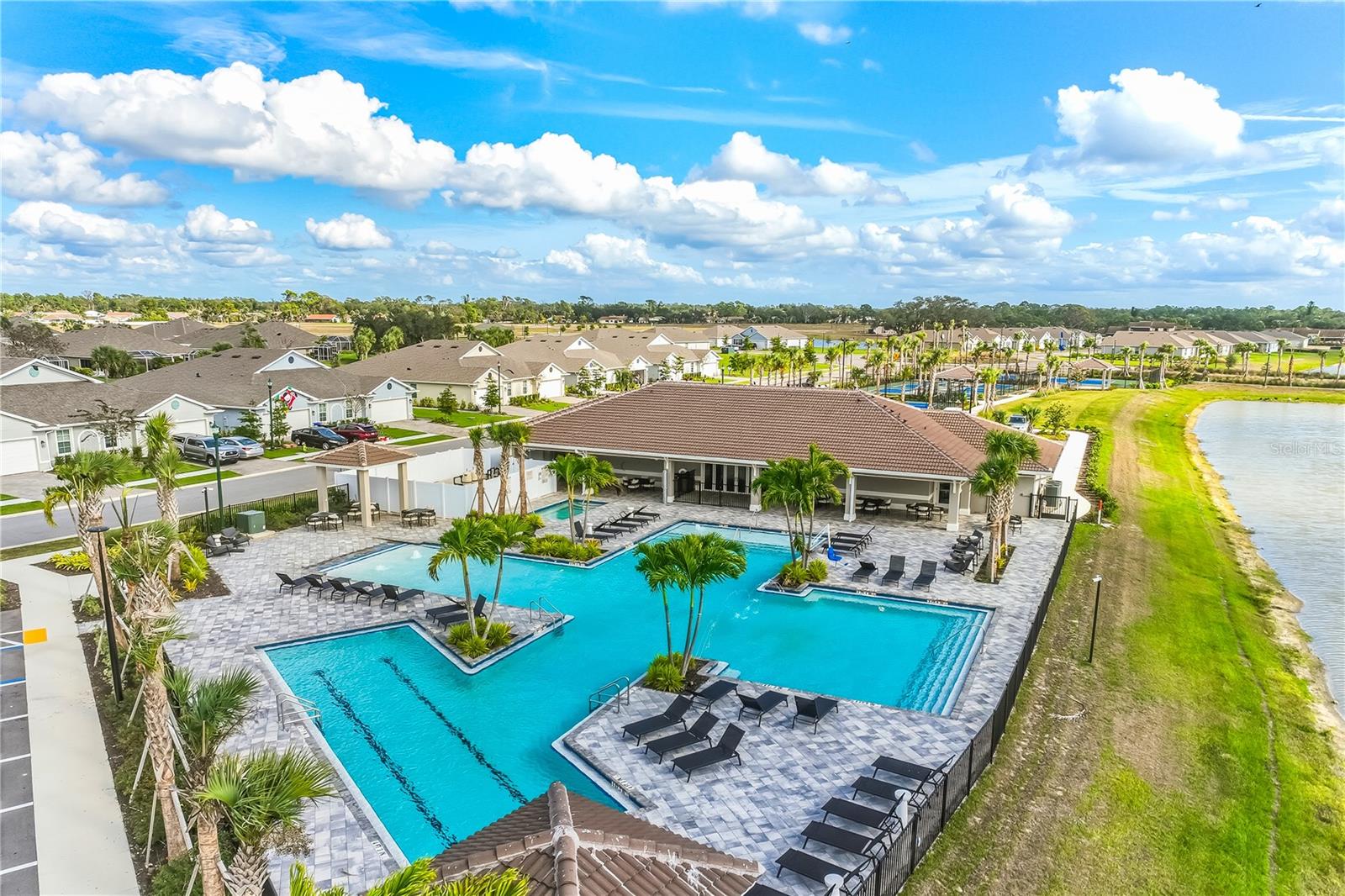 CENTRAL PARC - Residential