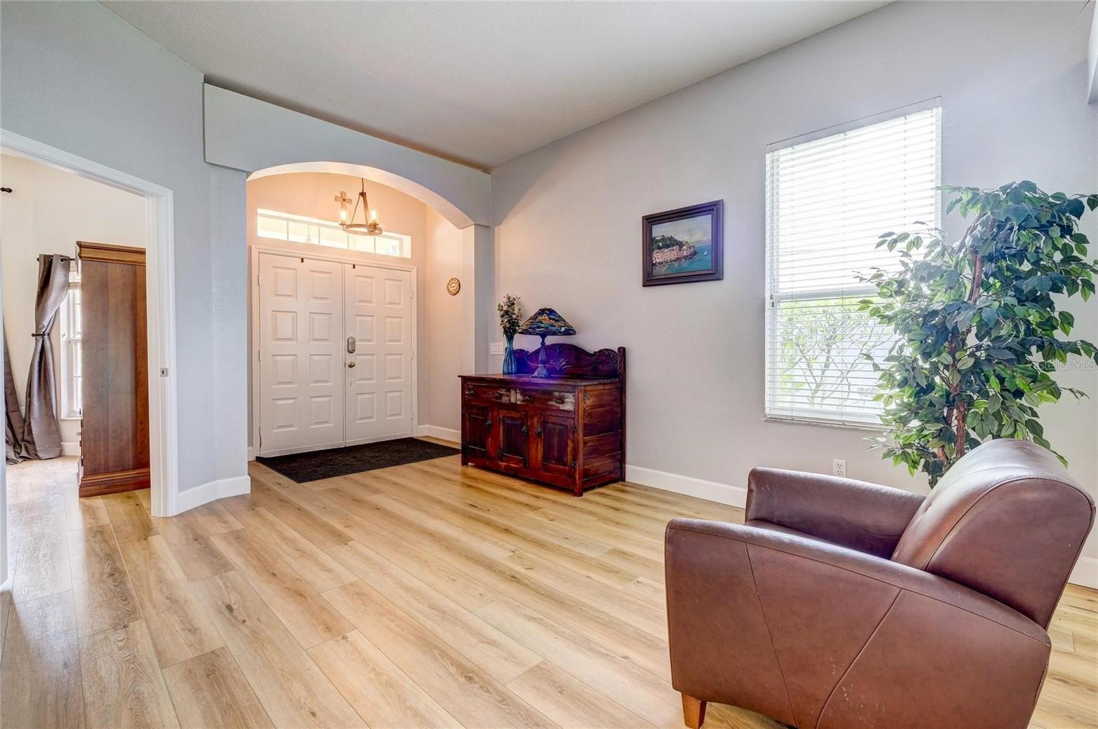 6462 GOLDEN LEAF COURT