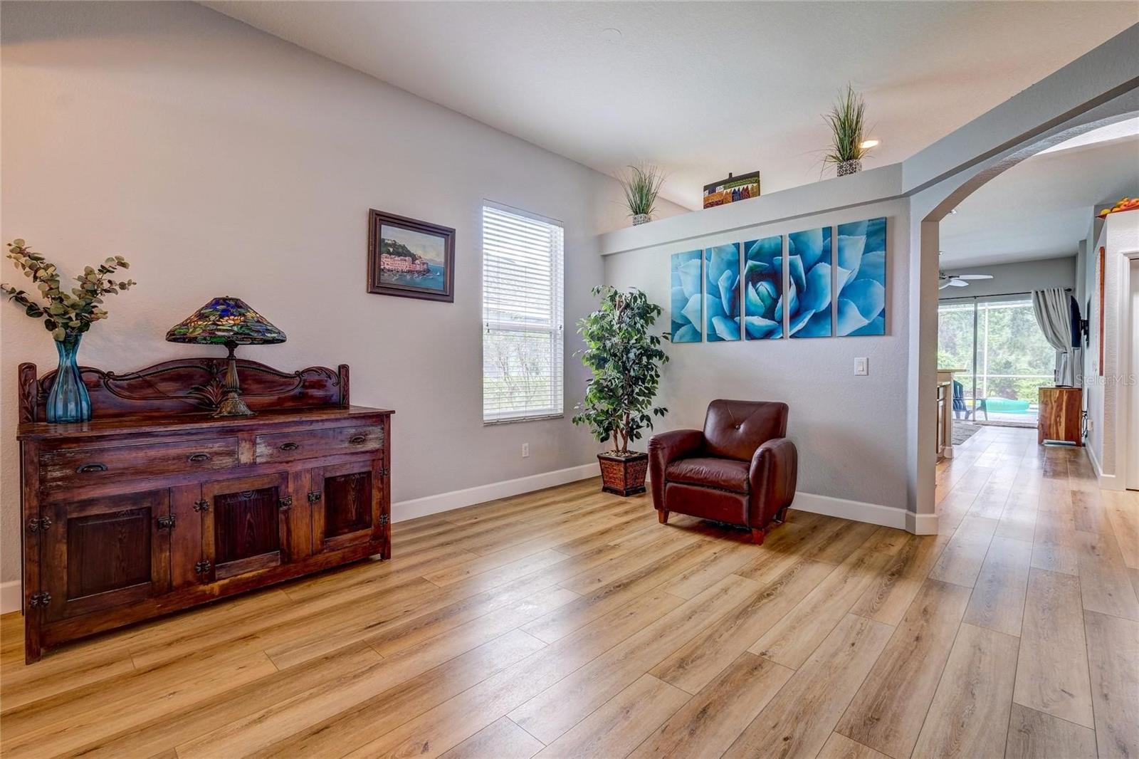 6462 GOLDEN LEAF COURT