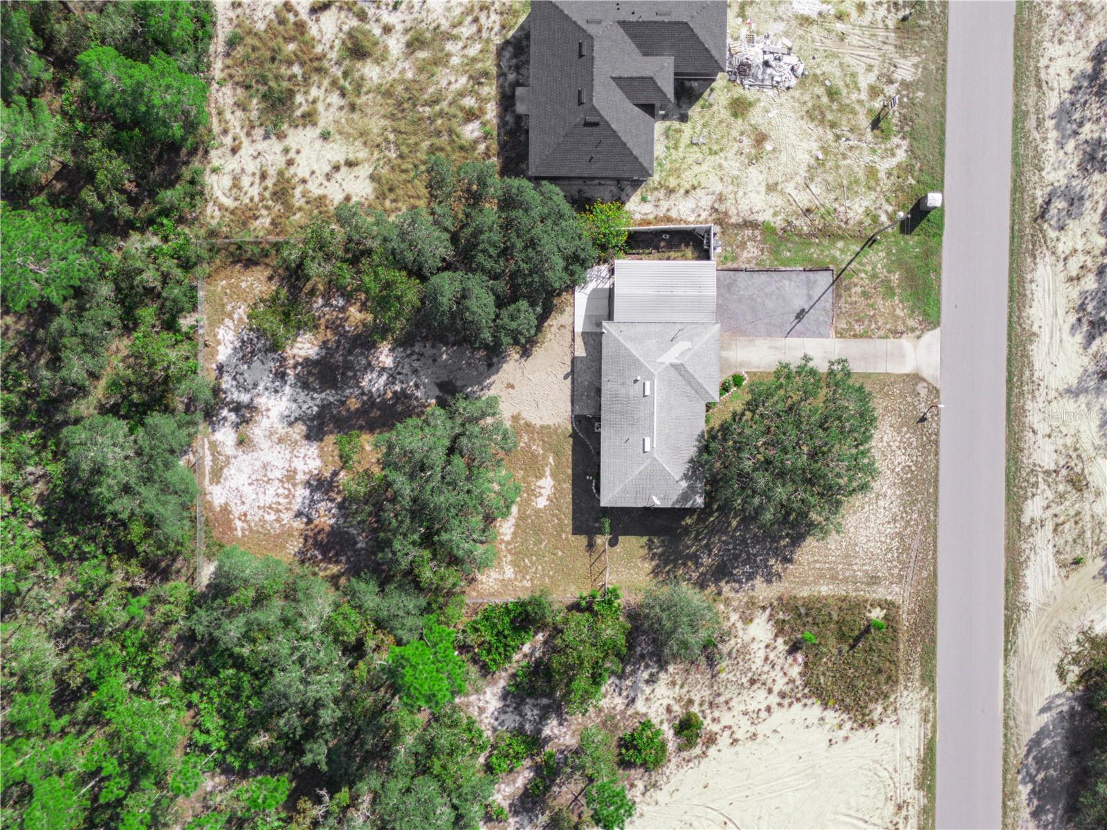 WALK IN WATER LAKE ESTATES PH 05 - Residential