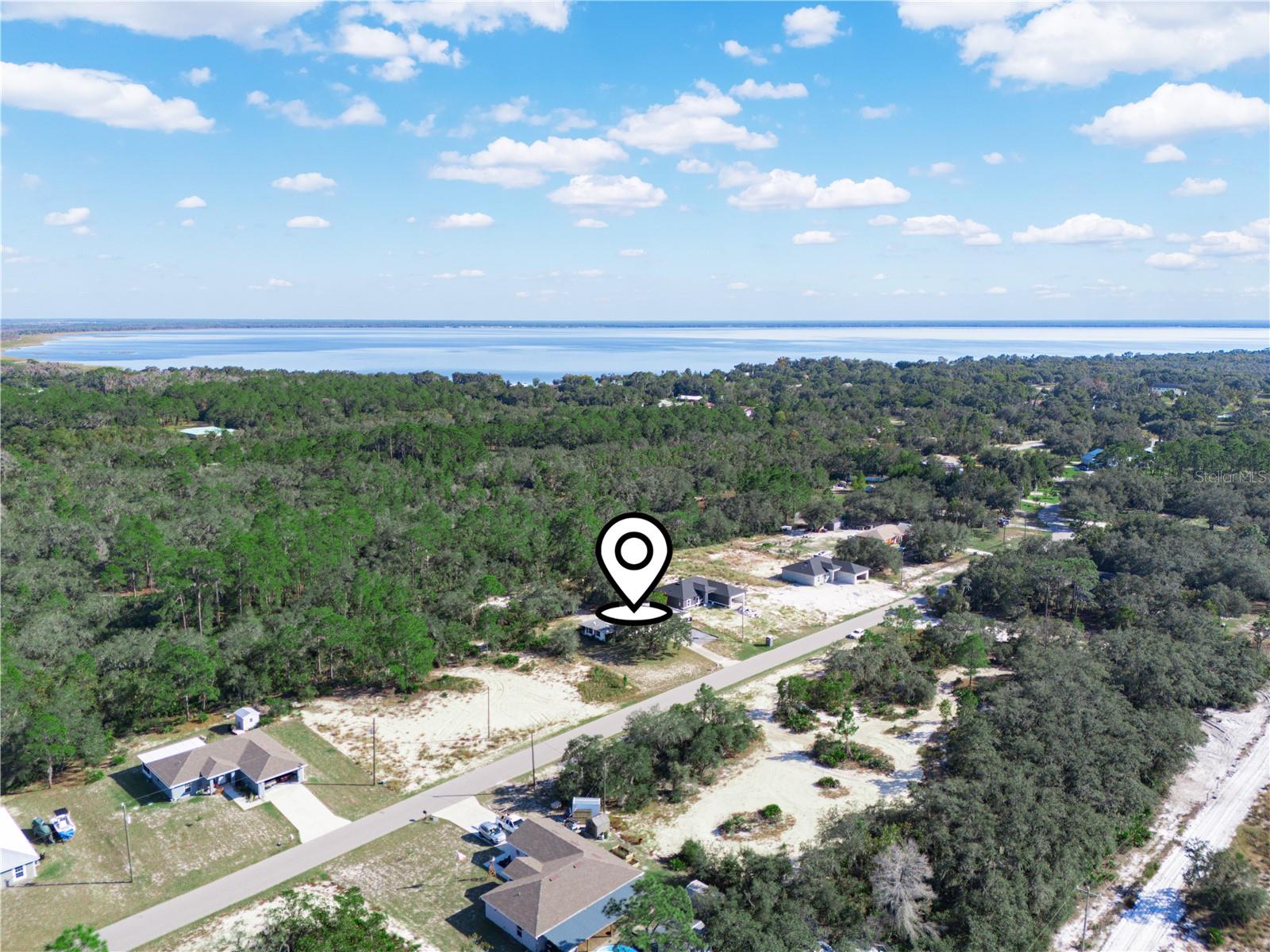 WALK IN WATER LAKE ESTATES PH 05 - Residential