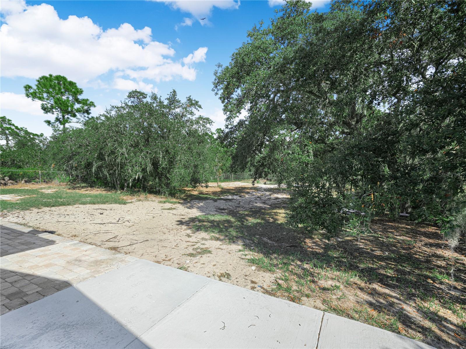 WALK IN WATER LAKE ESTATES PH 05 - Residential