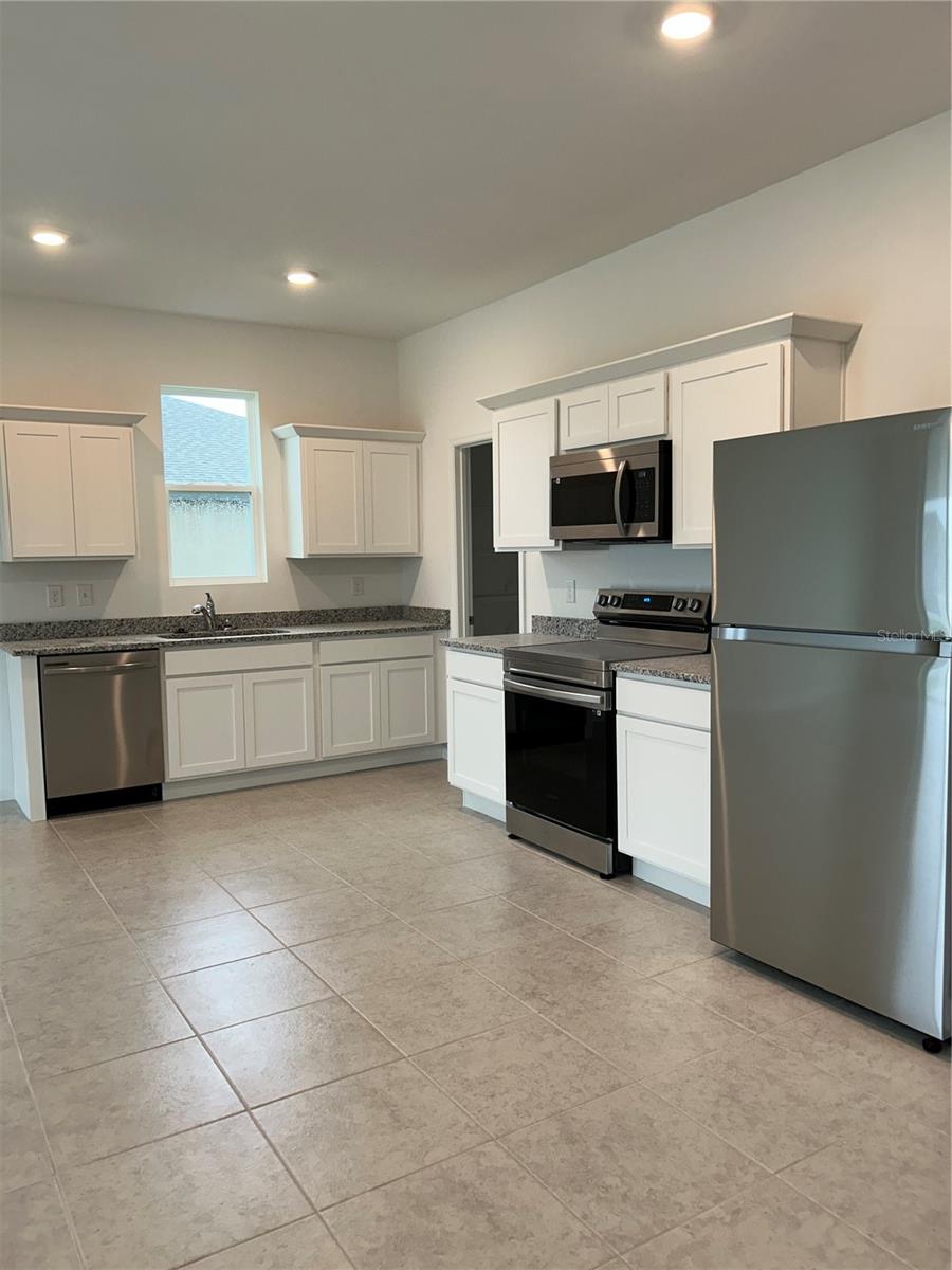 MABEL PLACE - Residential Lease