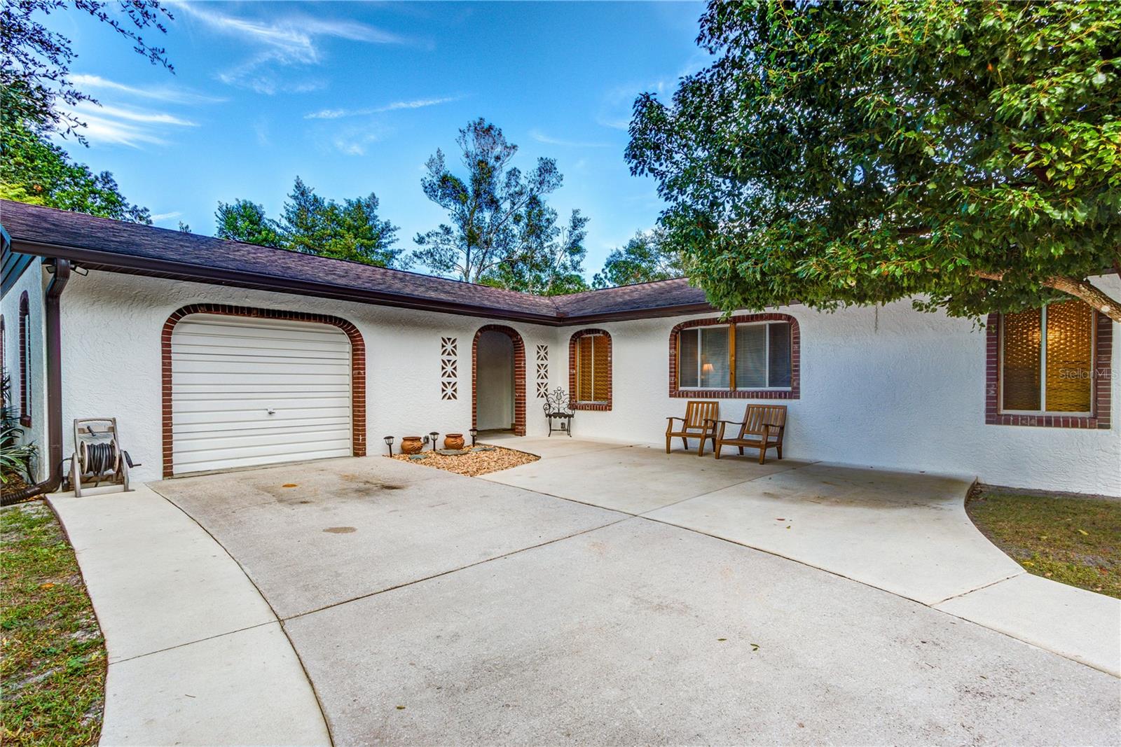 205 ELAINE PLACE