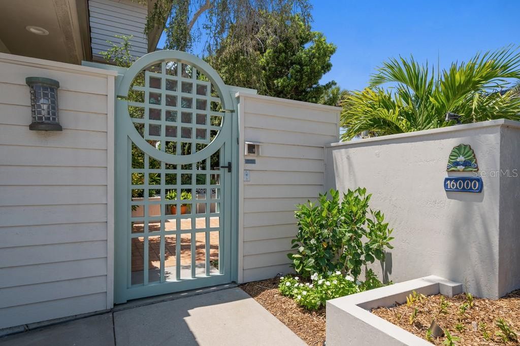 Photo of 16000 Gulf Boulevard, Redington Beach, FL 33708 (MLS # TB8470804)