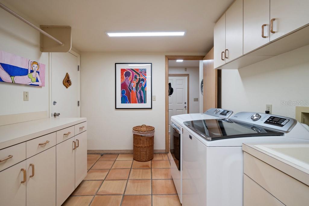 LONE PALM BEACH 1ST ADITION - Residential