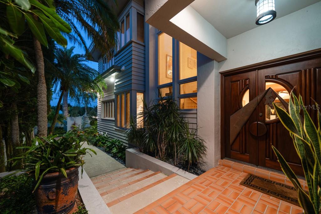 LONE PALM BEACH 1ST ADITION - Residential