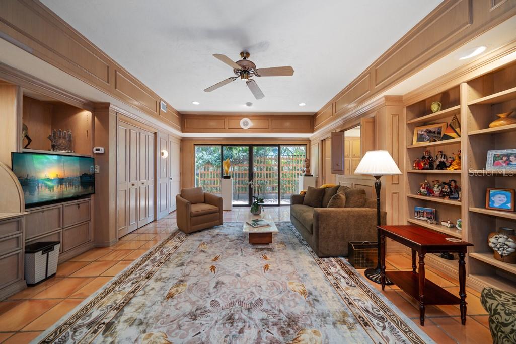 LONE PALM BEACH 1ST ADITION - Residential