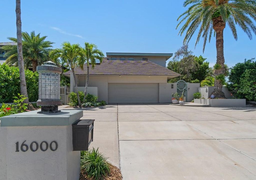 Photo of 16000 Gulf Boulevard, Redington Beach, FL 33708 (MLS # TB8470804)