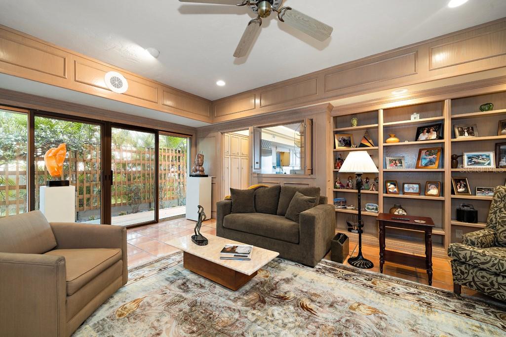 LONE PALM BEACH 1ST ADITION - Residential