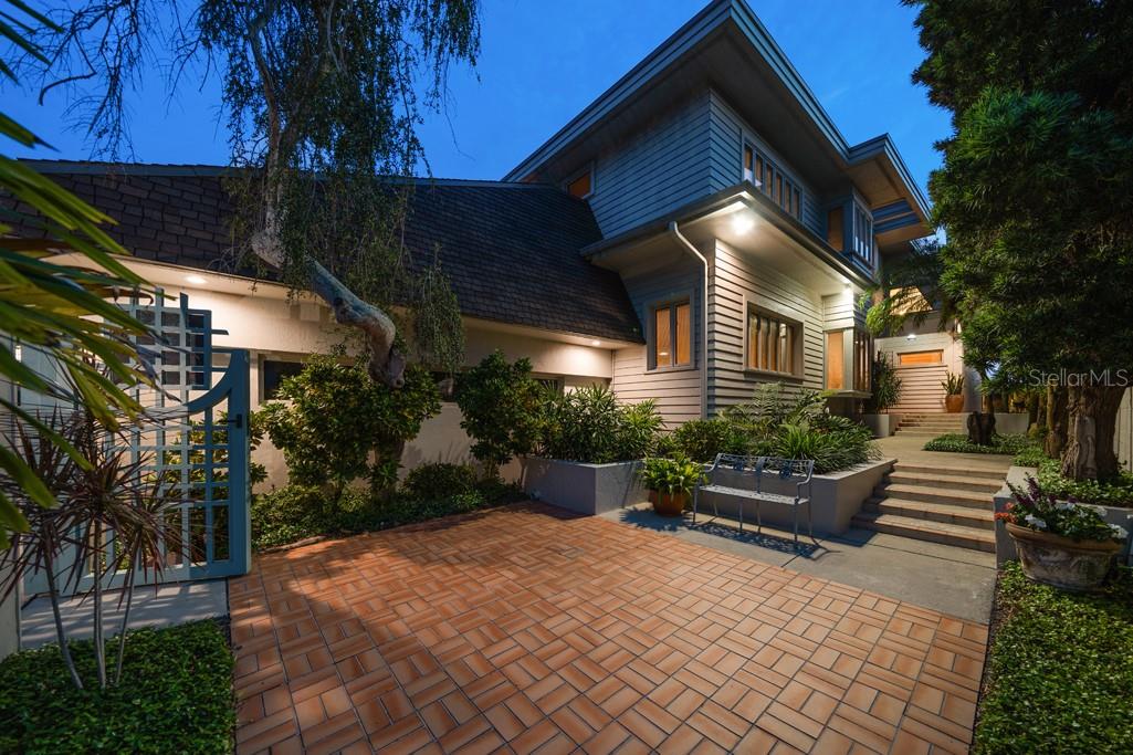 16000 GULF BOULEVARD