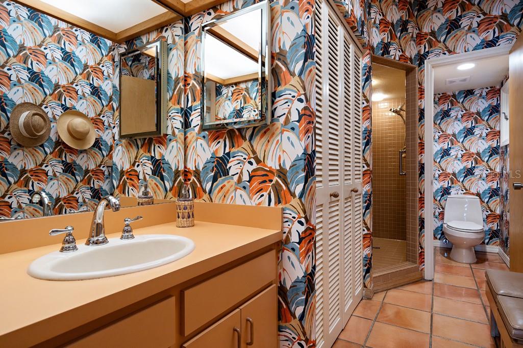 LONE PALM BEACH 1ST ADITION - Residential