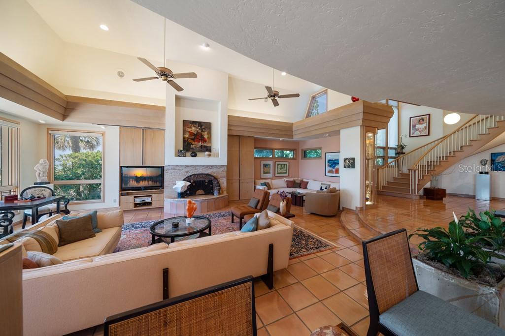 LONE PALM BEACH 1ST ADITION - Residential