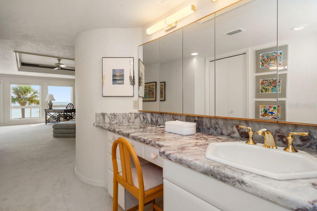 LONE PALM BEACH 1ST ADITION - Residential