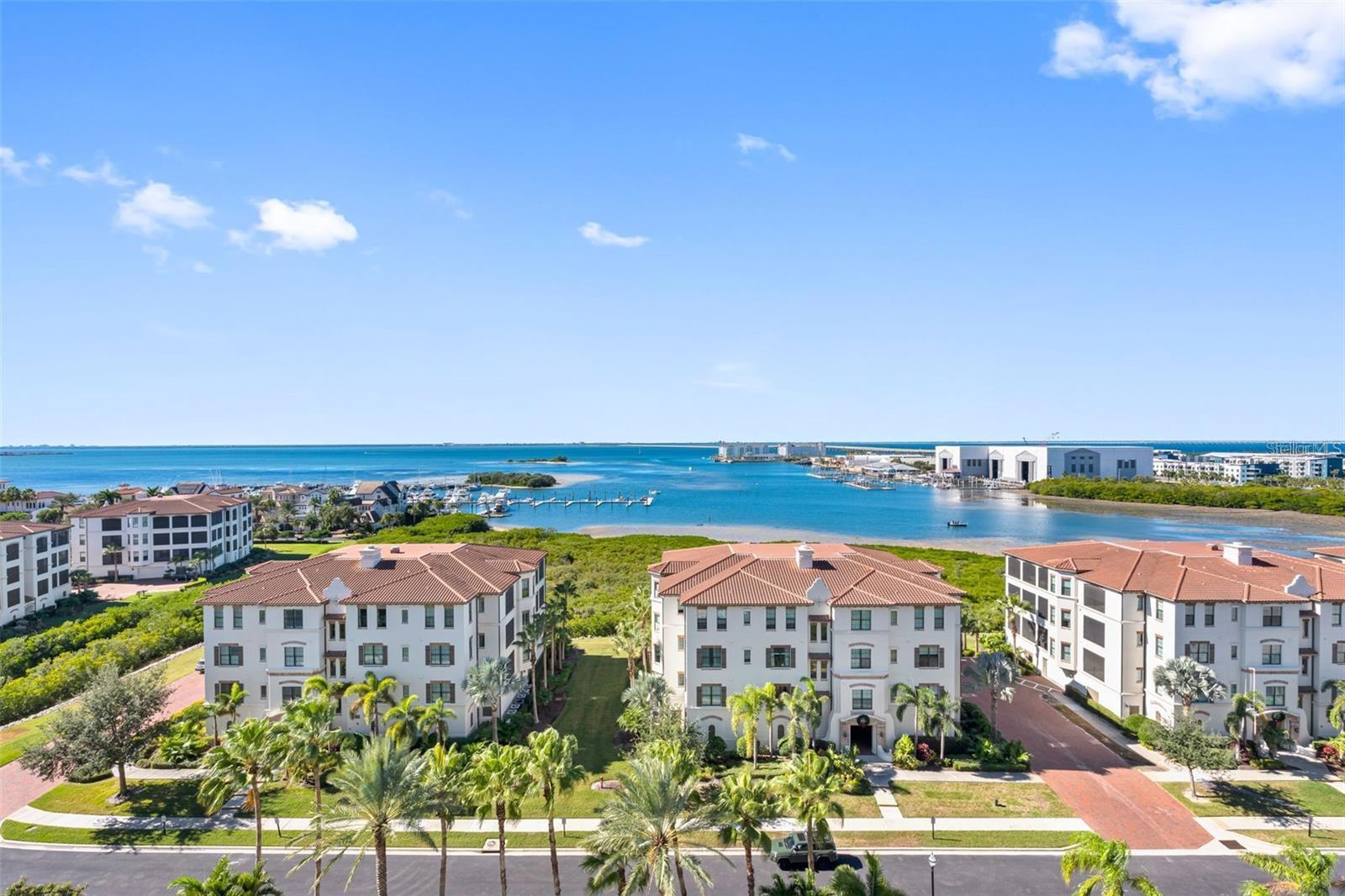 CASTILLO AT WESTSHORE YACHT CL - Residential