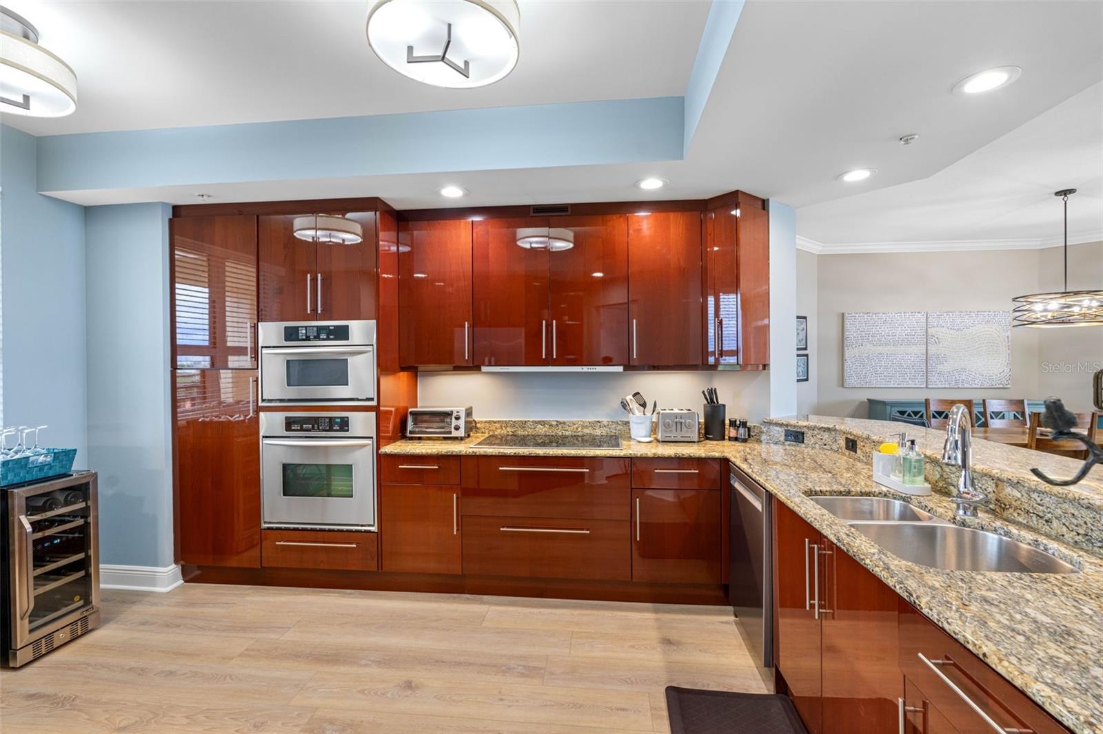 CASTILLO AT WESTSHORE YACHT CL - Residential