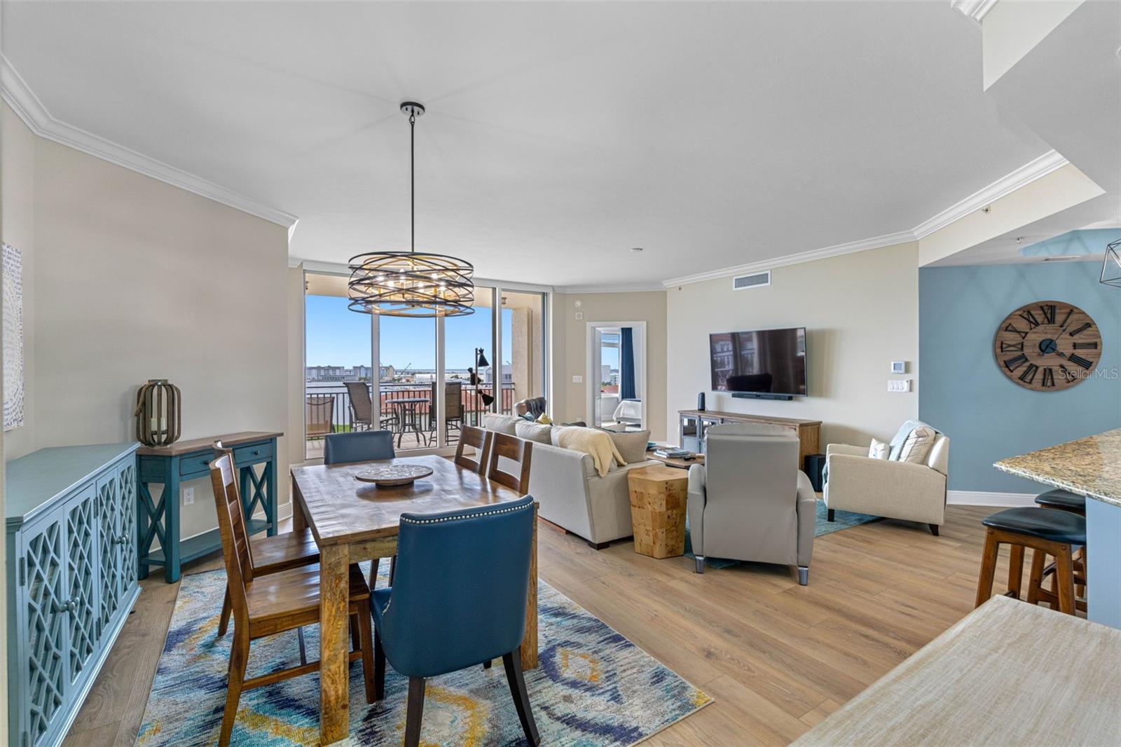 CASTILLO AT WESTSHORE YACHT CL - Residential