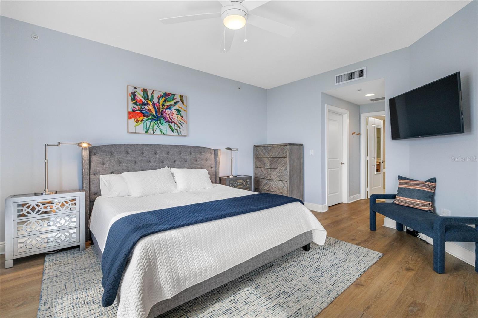 CASTILLO AT WESTSHORE YACHT CL - Residential