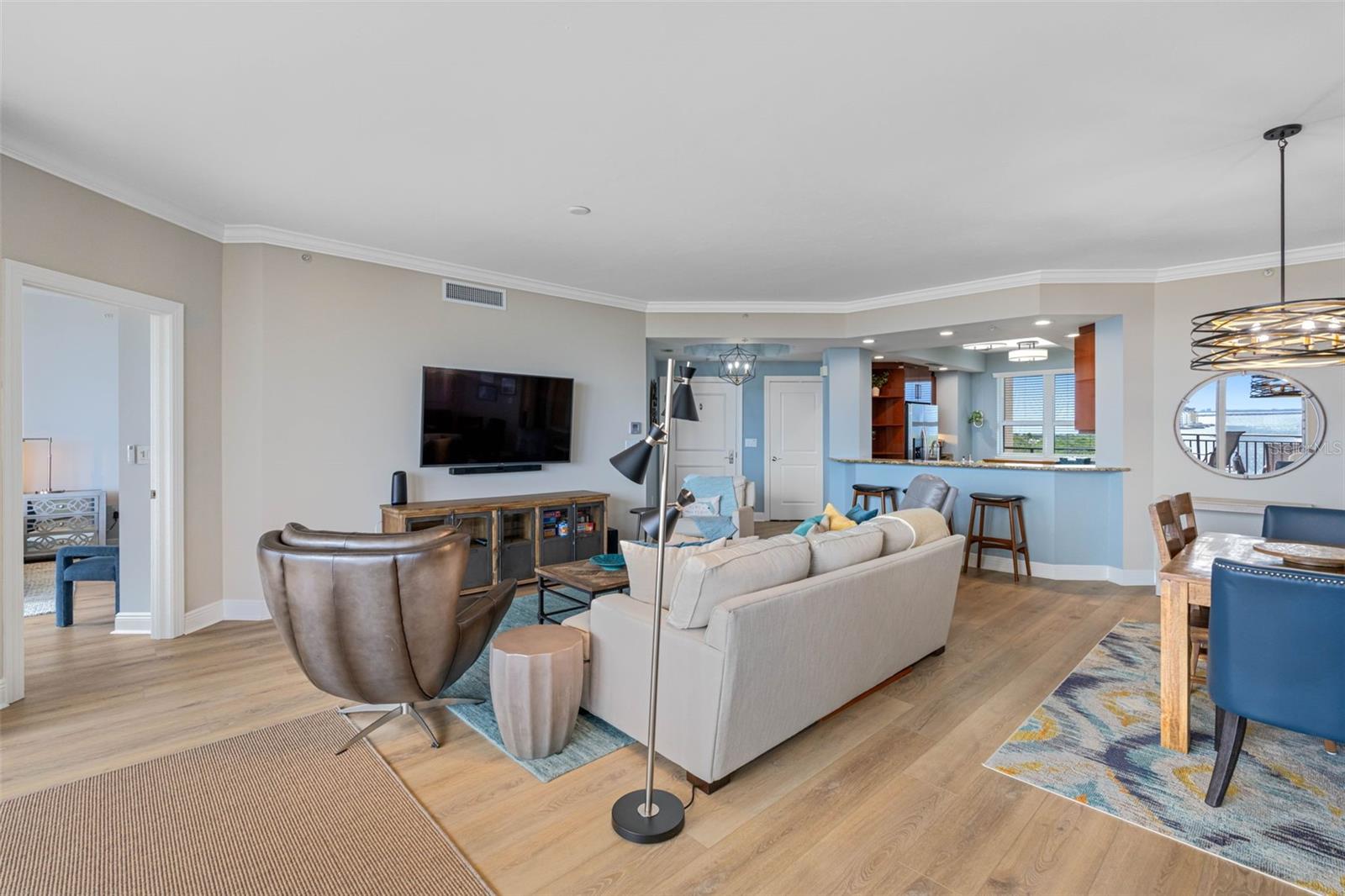 CASTILLO AT WESTSHORE YACHT CL - Residential