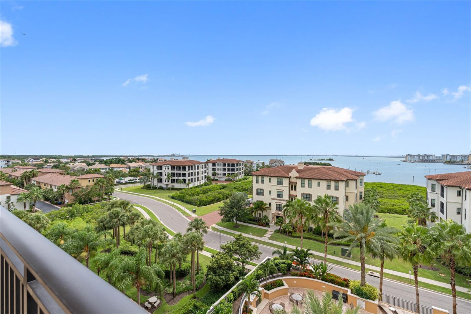 CASTILLO AT WESTSHORE YACHT CL - Residential