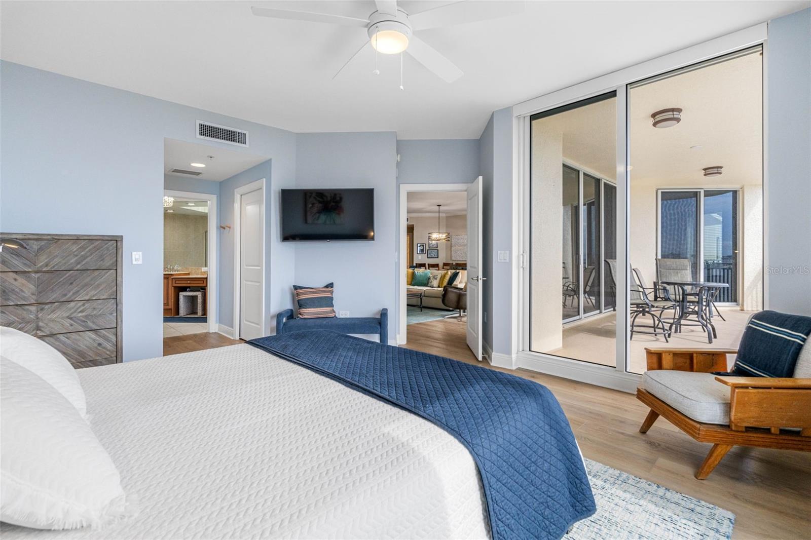 CASTILLO AT WESTSHORE YACHT CL - Residential