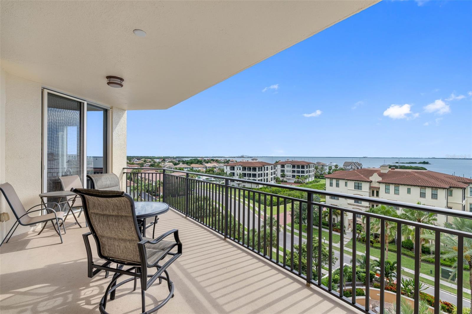 CASTILLO AT WESTSHORE YACHT CL - Residential