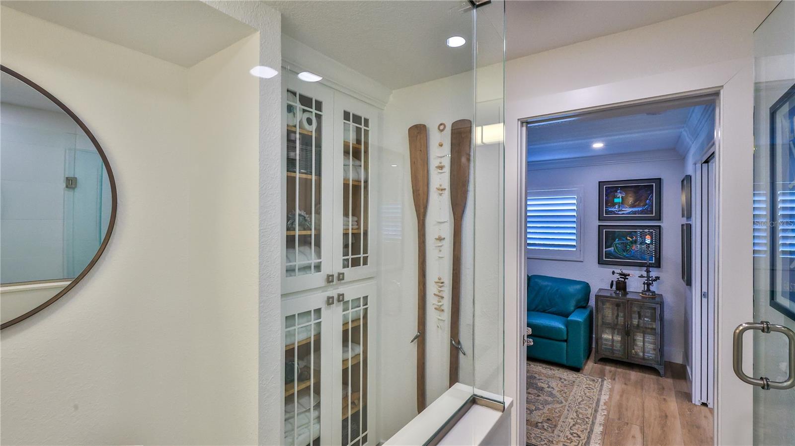 CAPTAINS QUARTERS - Residential