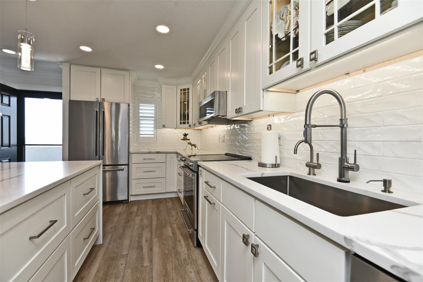 CAPTAINS QUARTERS - Residential