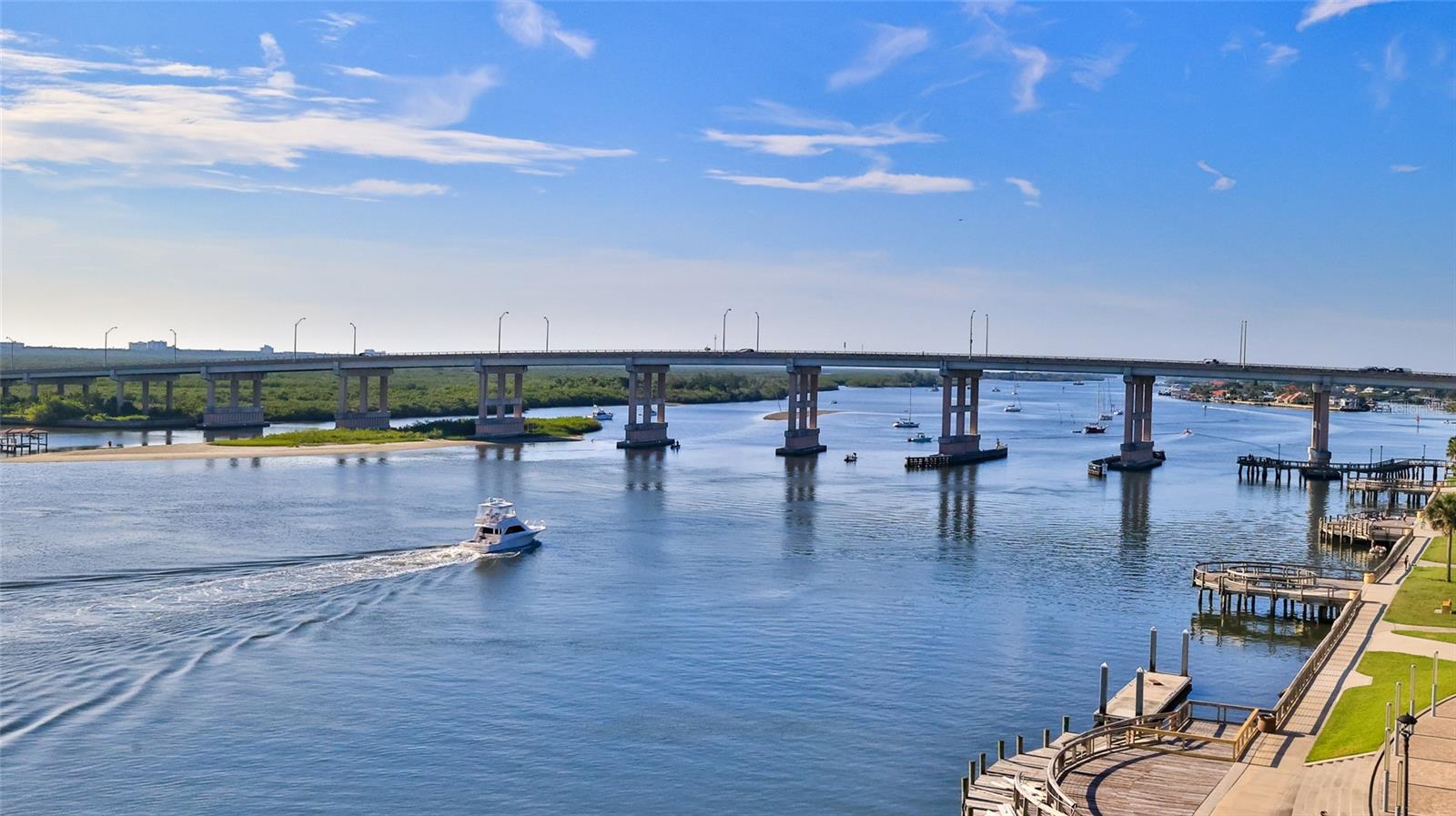 CAPTAINS QUARTERS - Residential